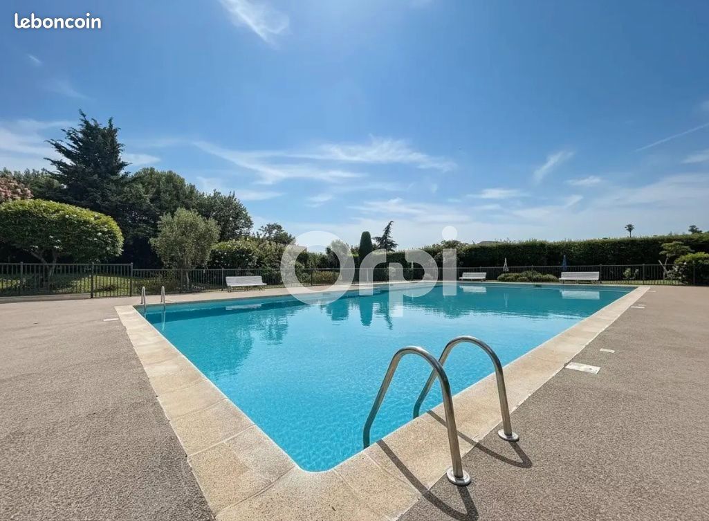 Appartement 2 pièces 65 m² · à Antibes · 65 m² · 357 000 €