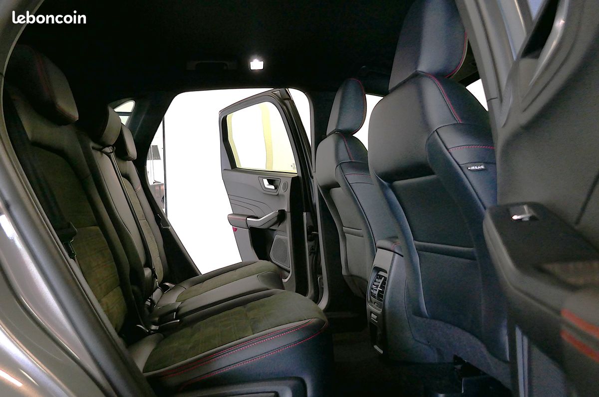 Ford kuga 2.5 duratec 190 cv bva fhev e85 st-line x - hayon motorisé - pack techno - pack hiver (image 4)