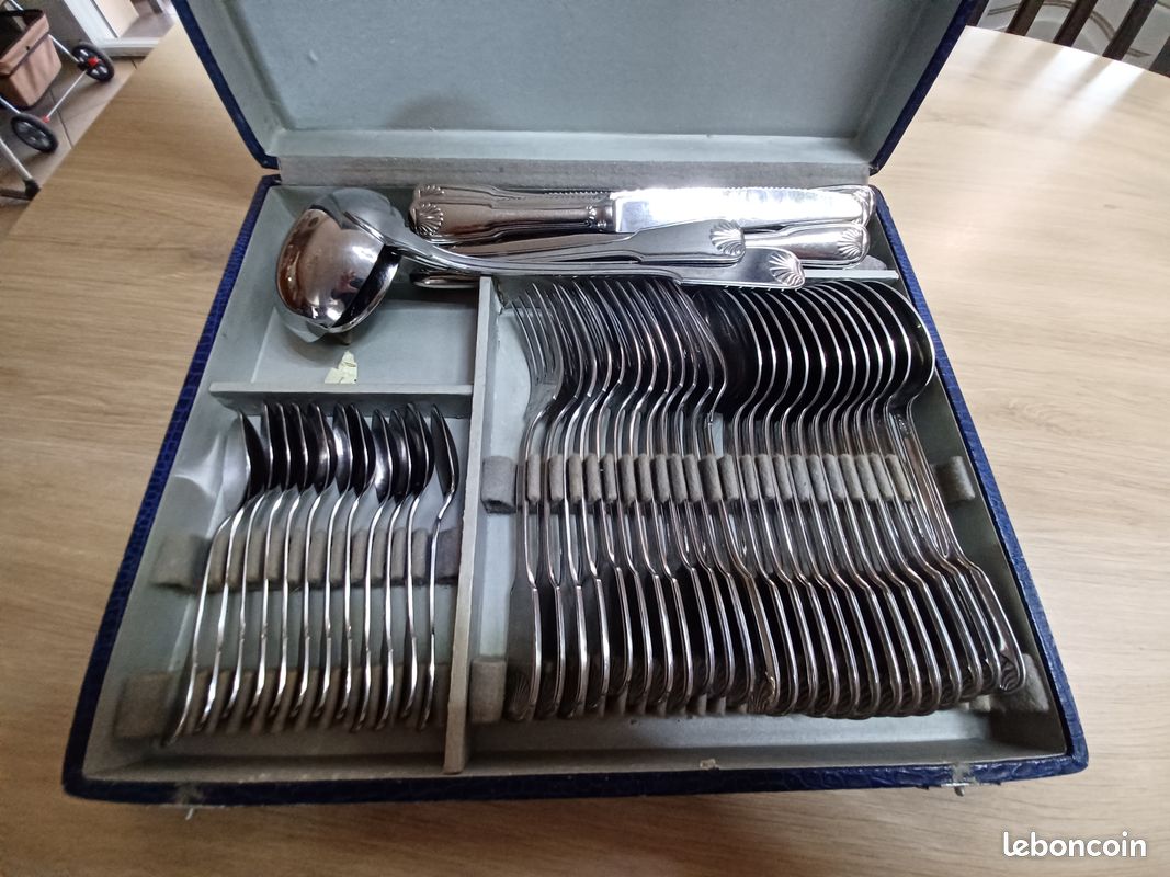 Tres belle ménagère style coquille en inox n° 414 (image 1)