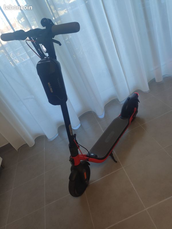 Trottinette électrique (image 1)