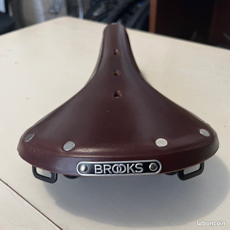 Selle Brooks B17S (court) Cuir – Femme – Marron – Standard Rails – Très Bon état
