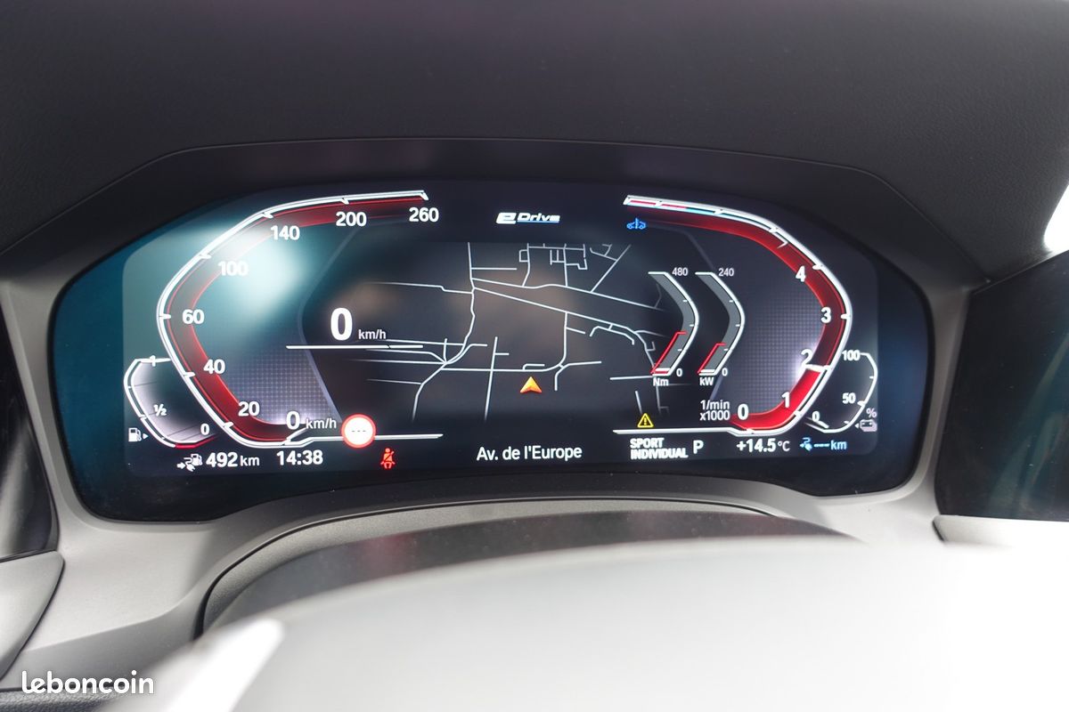 320e Touring Hybride Rechargeable BVA 204ch Cuir sport chauffant/Live cockpit/Gps Pro/LED/Carplay/Caméra/Hayon électrique/1°Main/Garantie 12 mois (image 12)