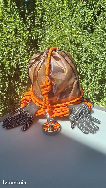 Pêche à l'aimant Ø80mm ultra puissant + corde 18m 48 brins + sac + gants + mousqueton (image 4)