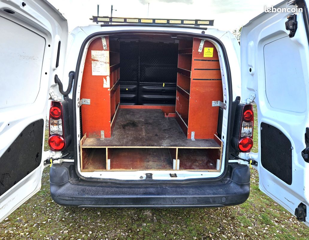 Citroen berlingo 1.6 hdi 1ere main 6250 h.t (image 4)
