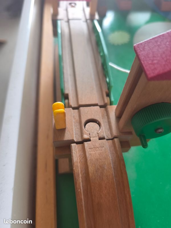 Table jeux brio (image 2)