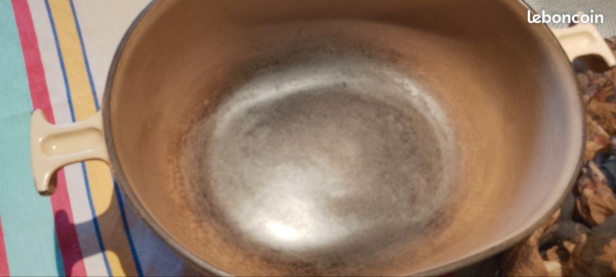 Petite cocotte fonte Enzo Mari le Creuset - Arts de la table