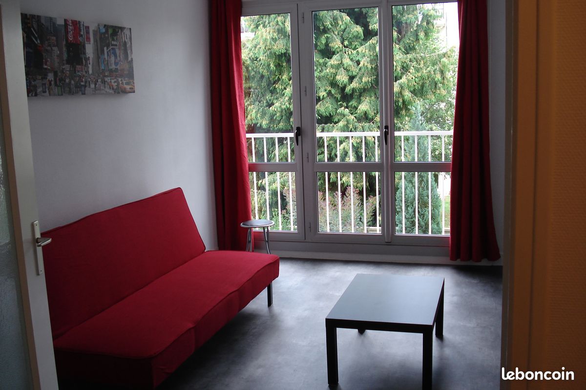 Appartement 1 pièce 44 m² · à Saint-Julien-les-Villas · 44 m² · 64 000 €