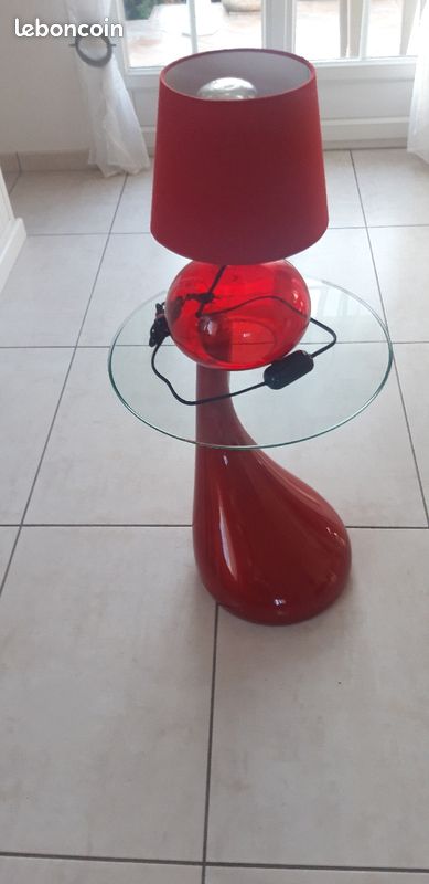 Vends lampe sur pied (image 1)