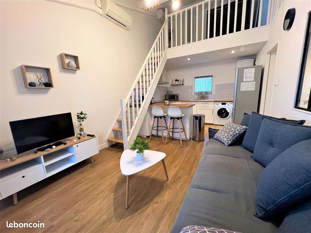 Location de vacances à SANARY SUR MER. Appartement rénové dans une résidence pour 4 personnes (image 2)