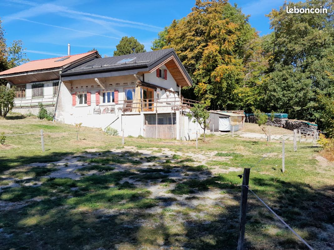 Maison 9 pièces 150 m² · à Collonges-sous-Salève · 150 m² · 800 000 €