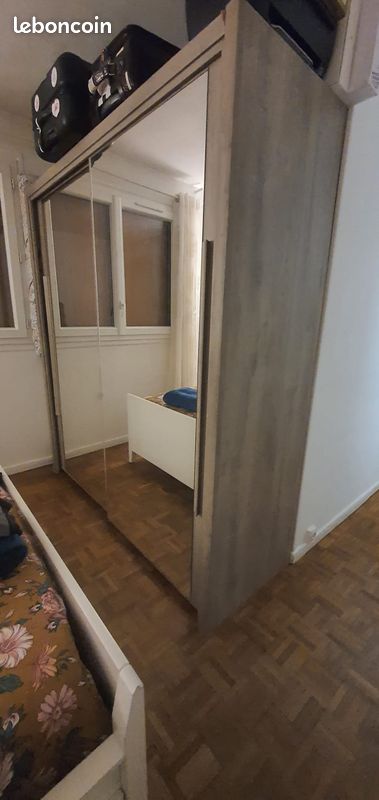 Armoire Conforama gris avec portes coulissantes miroir (image 2)