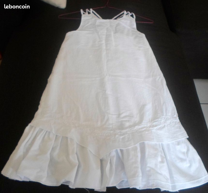 Robe blanche 10 ans (image 1)