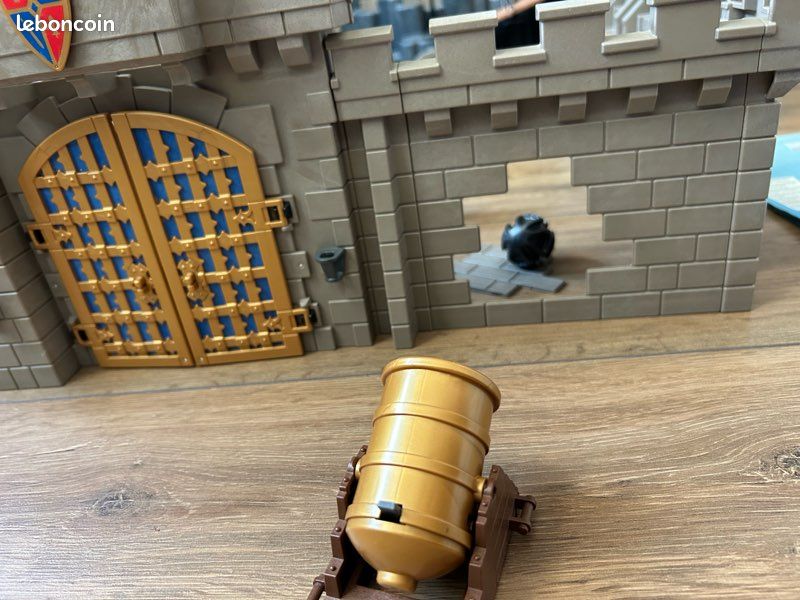 Château de chevaliers playmobile 6000 + 6373 + 6371 (image 7)