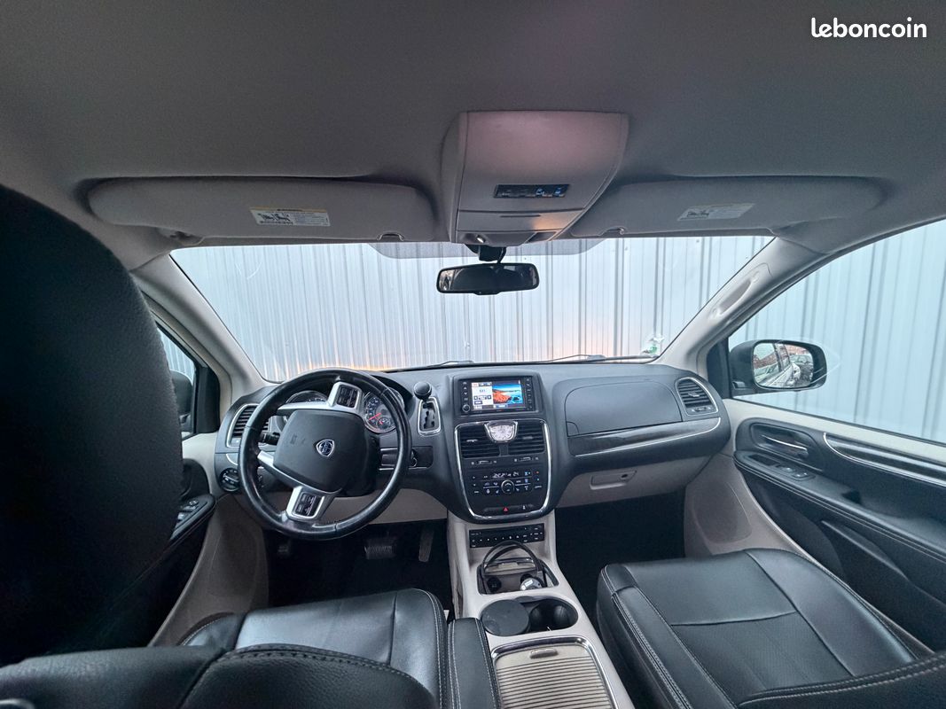 LANCIA GRAND VOYAGER 2.8 Multijet 163 Platinum (image 2)