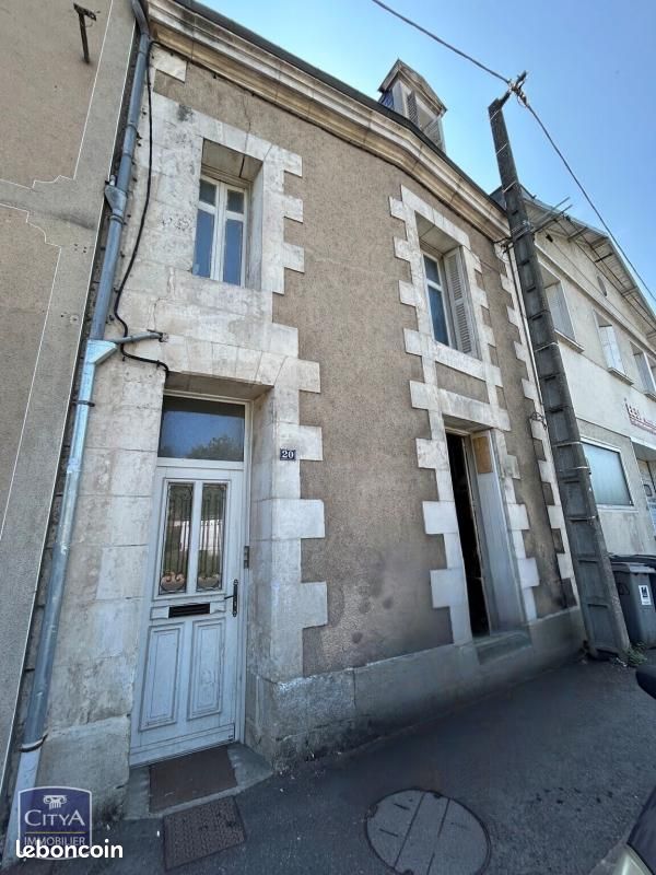 Immeuble 2 pièces 103 m² · à Poitiers · 103 m² · 216 000 €