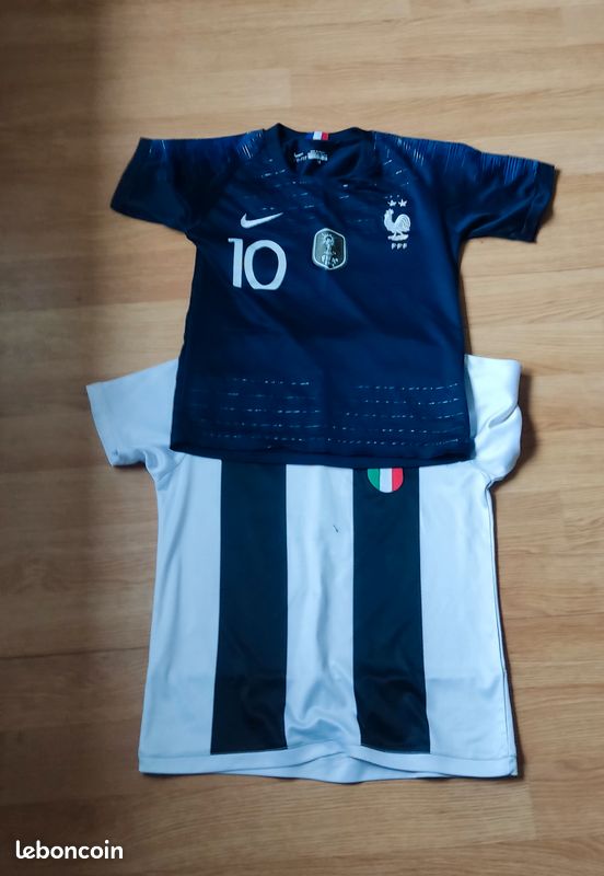 T shirt (image 2)