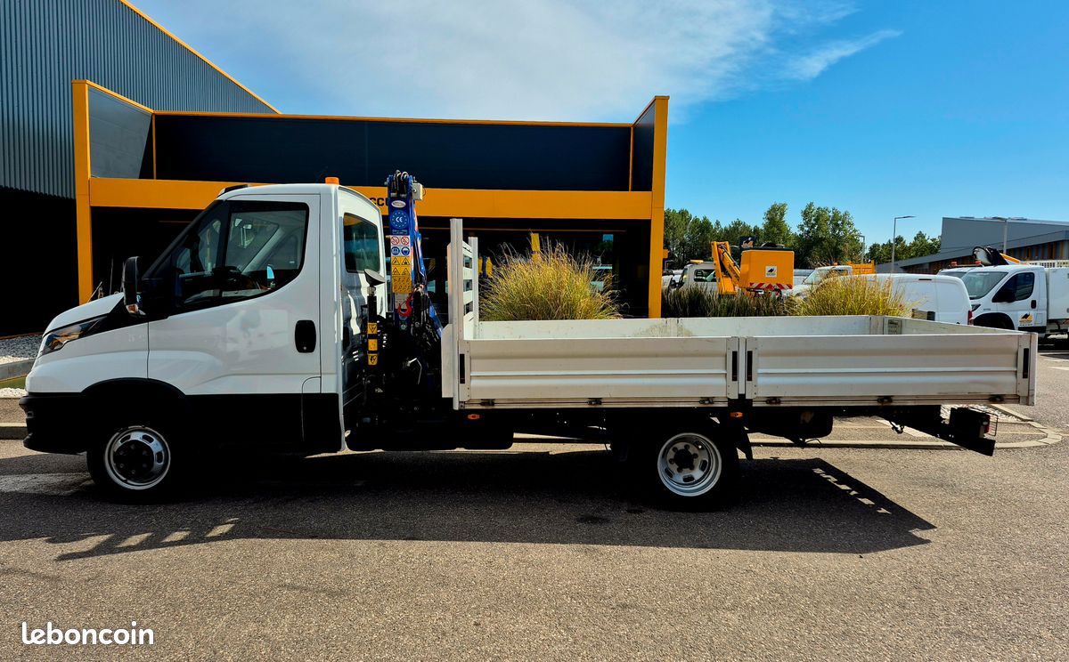 Iveco daily 35c14 plateau grue pm 2.8 (image 2)