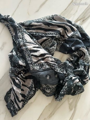 Foulard écharpe THE KOOPLES POUR ELLE à Franges Soyeux Fleuri - Occasion En Très Bon état