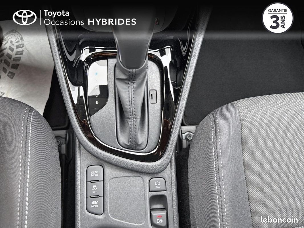 Toyota Yaris 116h Design 5p MY26 (image 23)