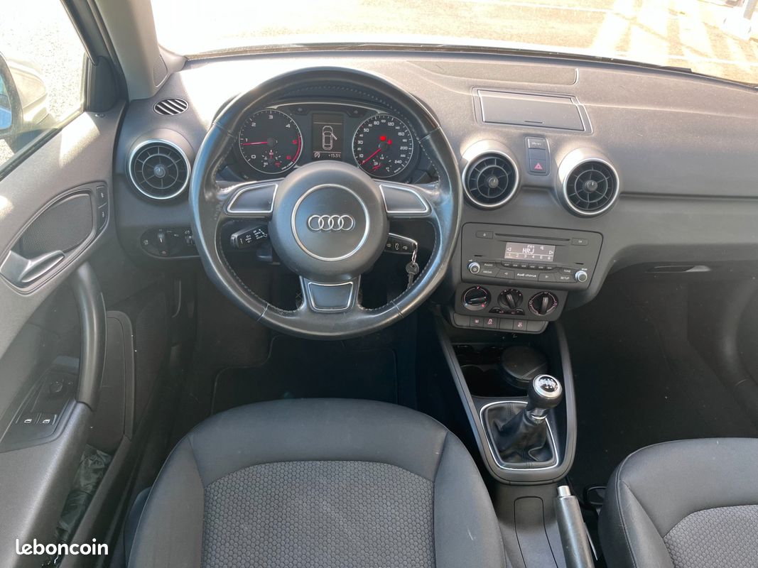 Audi a1 1.6 tdi 90 ch ambiente (image 19)
