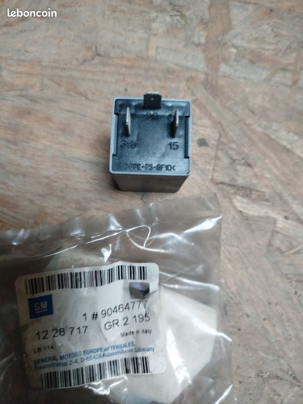 1x 90464777 38697 90 464 777 relais Relay Bitron Video 12V GM Opel (image 2)