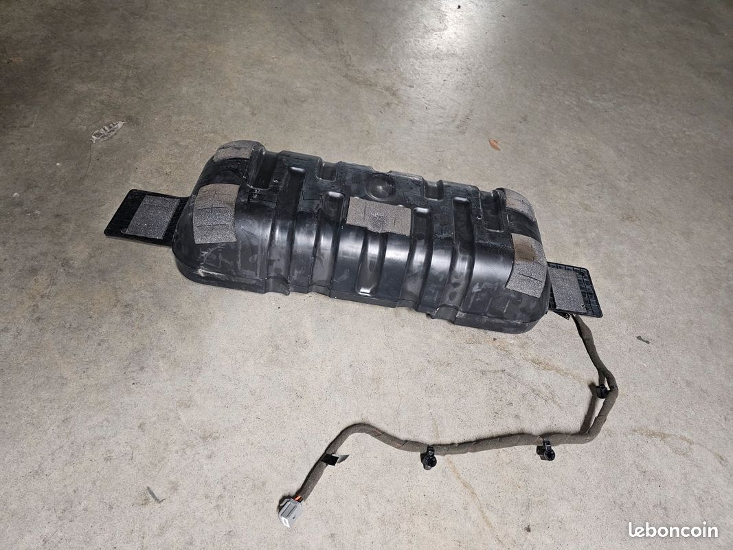 Sub woofer Jeep Wrangler JKU (image 2)