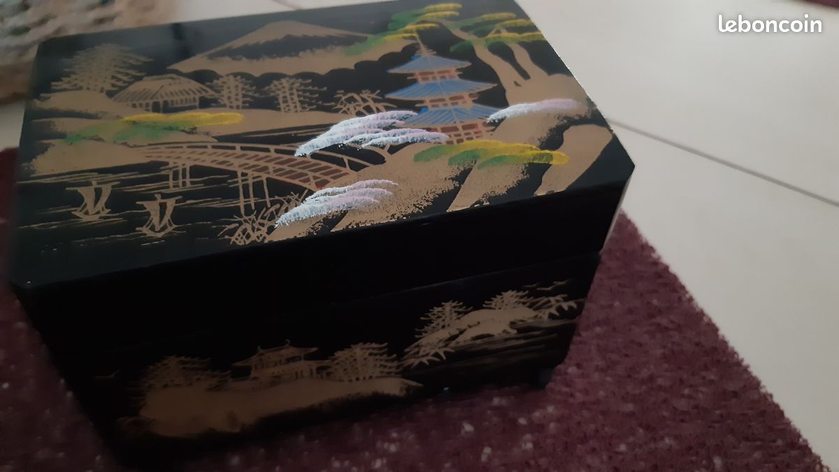 Coffret (image 1)