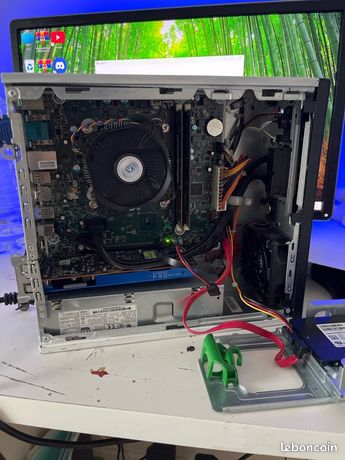 AMD Radeon Pro WX 3100 4 Go GDDR5 Low Profile 1