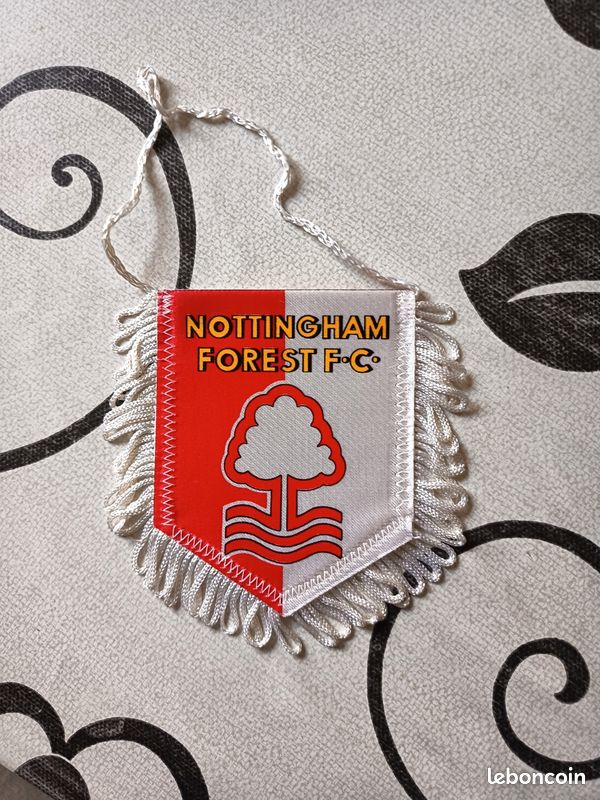 Fanion Vintage Forêt De Nottingham – Décoration Rétro Et Collector