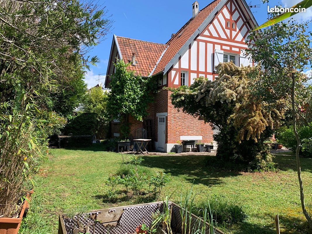 Maison 5 pièces 97 m² · à Beauchamp · 97 m² · 459 000 €
