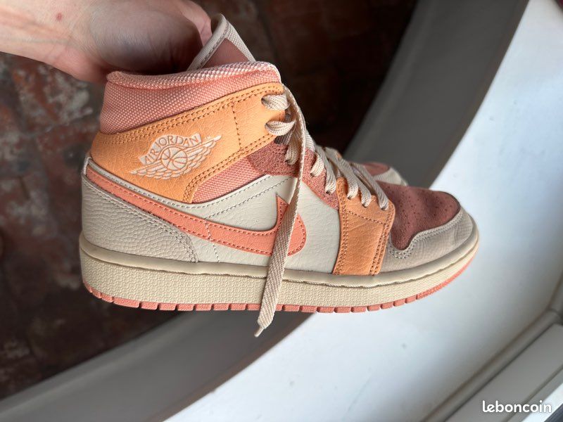 Atomic Orange Apricot Orange Air Jordan Air Jordan Mid Atomic