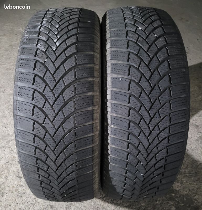 Pneumatico Bridgestone 215/60 R17 96H M+S