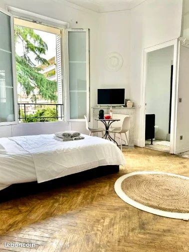 Appartement 1 pièce 20 m² · à Le Cannet · 20 m² · 830 €