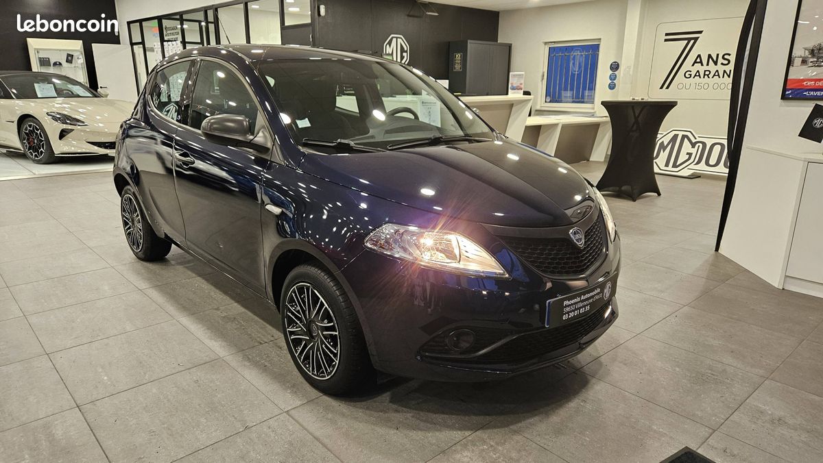 LANCIA Ypsilon 0.9 TwinAir 85 ch Stop&Start Elefantino 2014 (image 2)