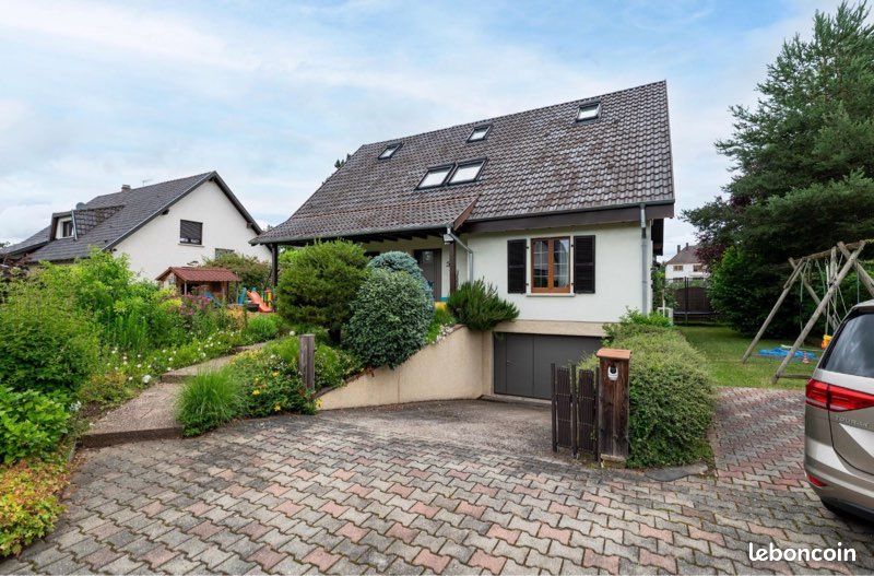 Maison 8 pièces 235 m² · à Oberhausbergen · 235 m² · 875 000 €