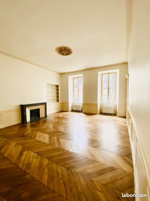 Appartement 3 pièces 95 m² · à Dijon · 95 m² · 995 €