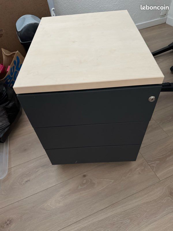 Meuble 3 tiroirs (image 1)