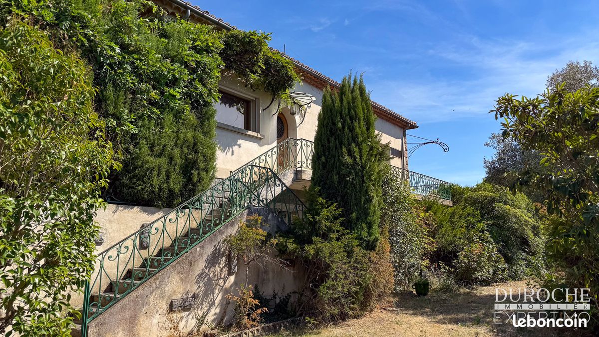 Maison 6 pièces 158 m² · à Orange · 158 m² · 409 000 €