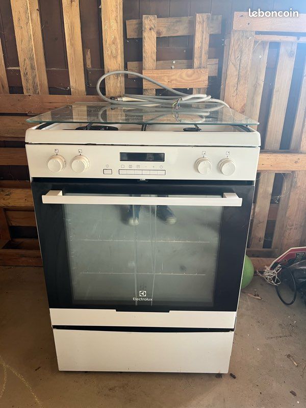 Cuisinière Electrolux (image 1)