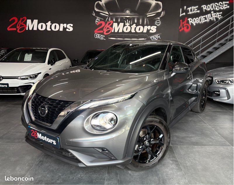 NISSAN JUKE TEKNA 1.0 DIG-T 12v 117ch•Pack Black•Caméra 360°•Radars AV/AR•Feux Full LED•Sièges Sport chauffants•Hifi BOSE•Lumière d’ambiance•CARPLAY (image 2)