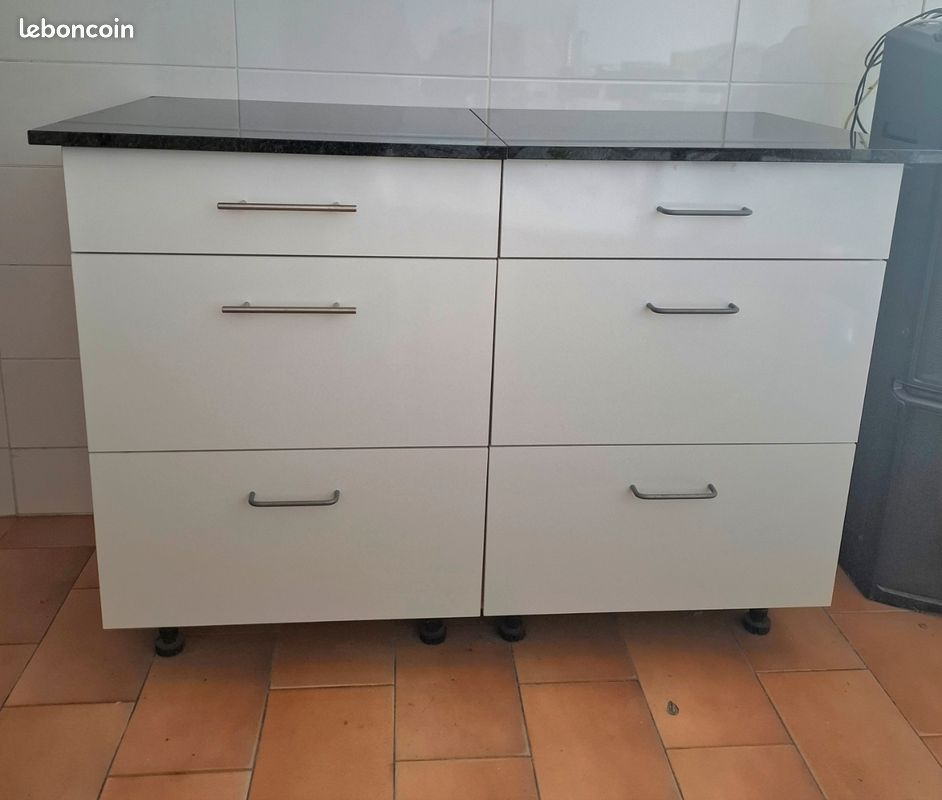 1 Meuble dessus granit noir (image 1)