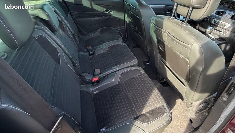 Renault Scenic 3 1.5Dci 110ch,XMOD,BOSE ,BOÎTE AUTOMATIQUE,KIT DISTRIBUTION NEUF,⭐️GARANTIE 1 AN,*✅ (image 10)