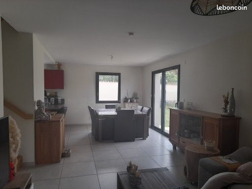 Maison 5 pièces 110 m² · à Montmerle-sur-Saône · 110 m² · 1 290 €/mois