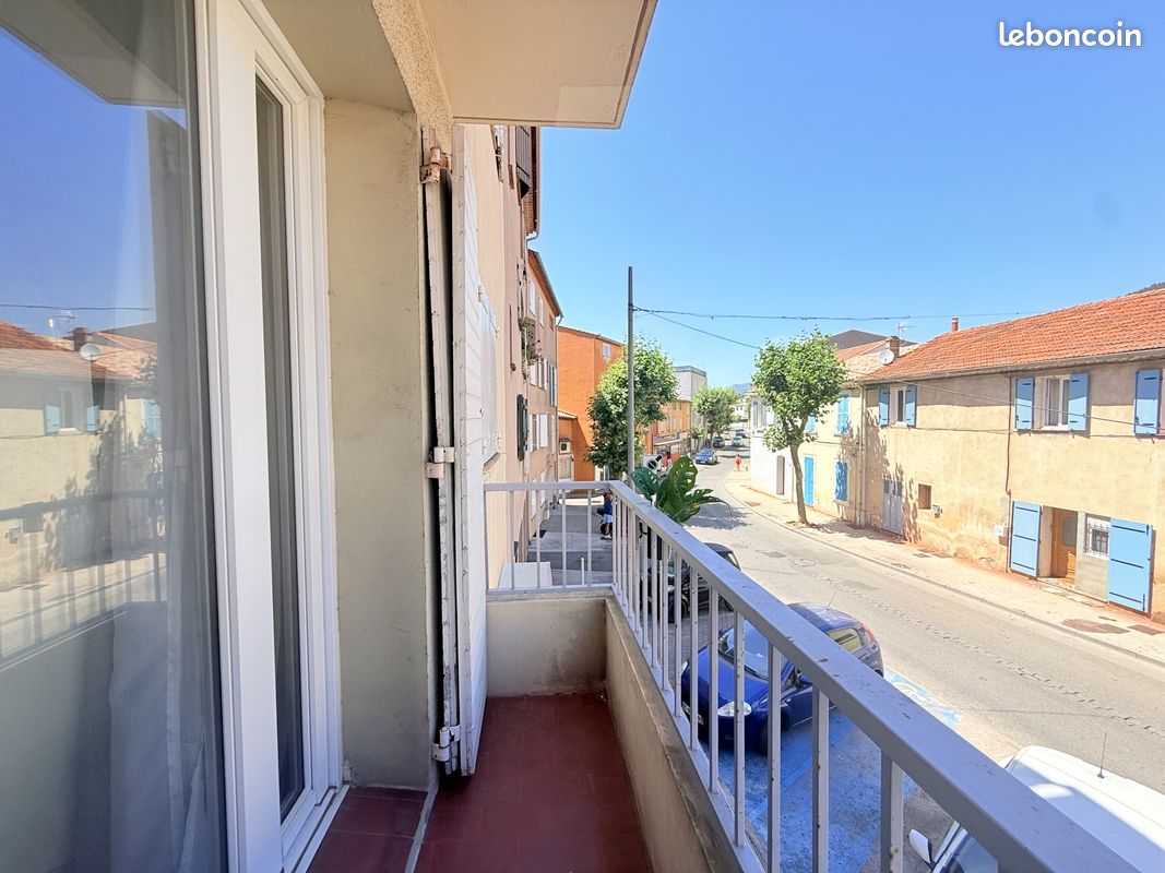 Appartement 1 pièce 28 m² · à Carqueiranne · 28 m² · 159 000 €