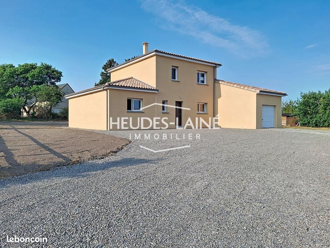 Maison 6 pièces 146 m² · à Dragey-Ronthon · 146 m² · 487 000 €