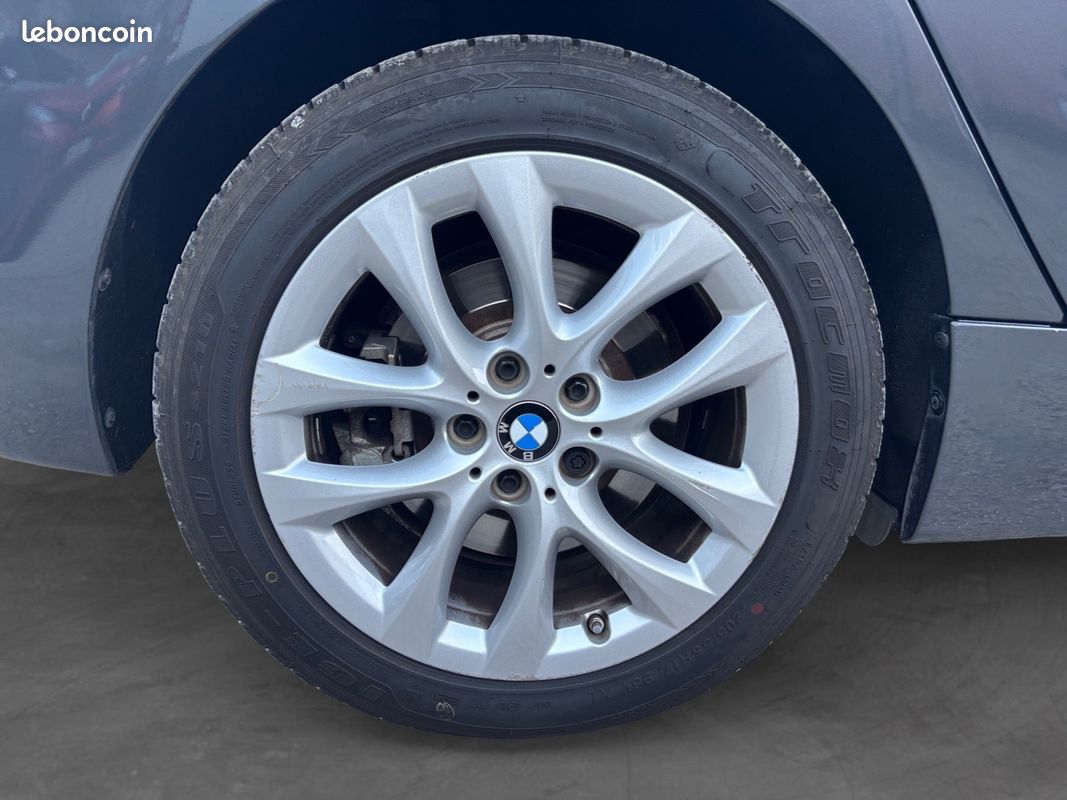 BMW SERIE 2 ACTIVE TOURER F45 LCI 225xe iPerformance 220 ch BVA6 Business Design Caméra de recul Radar avant arrière Hayon électriq (image 17)