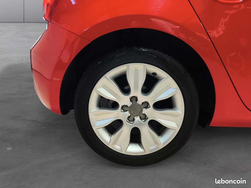AUDI A1 SPORTBACK SB 1.6 TDI 105 AMBITION LUXE 105Ch Garantie 12 mois (image 17)