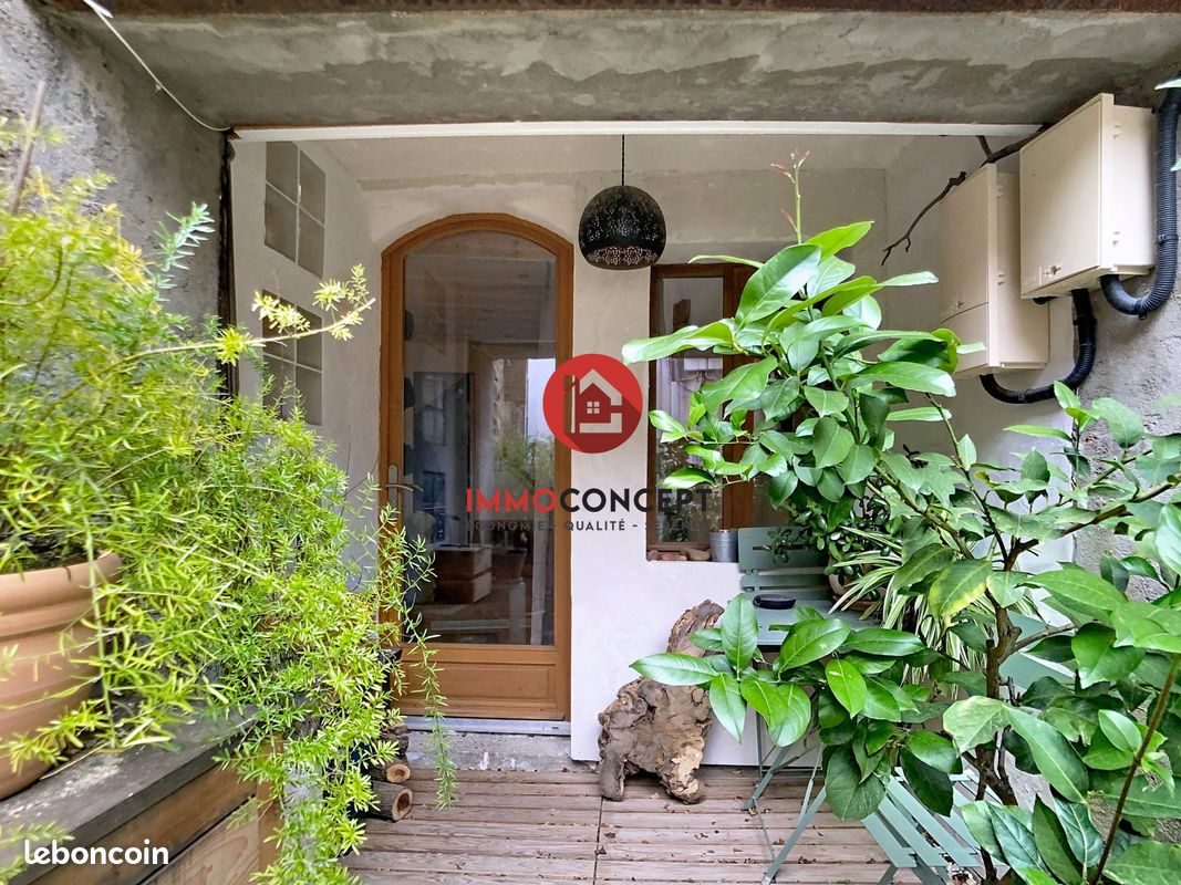 Maison 3 pièces 45 m² · à Saint-Geniès-de-Comolas · 45 m² · 645 €/mois
