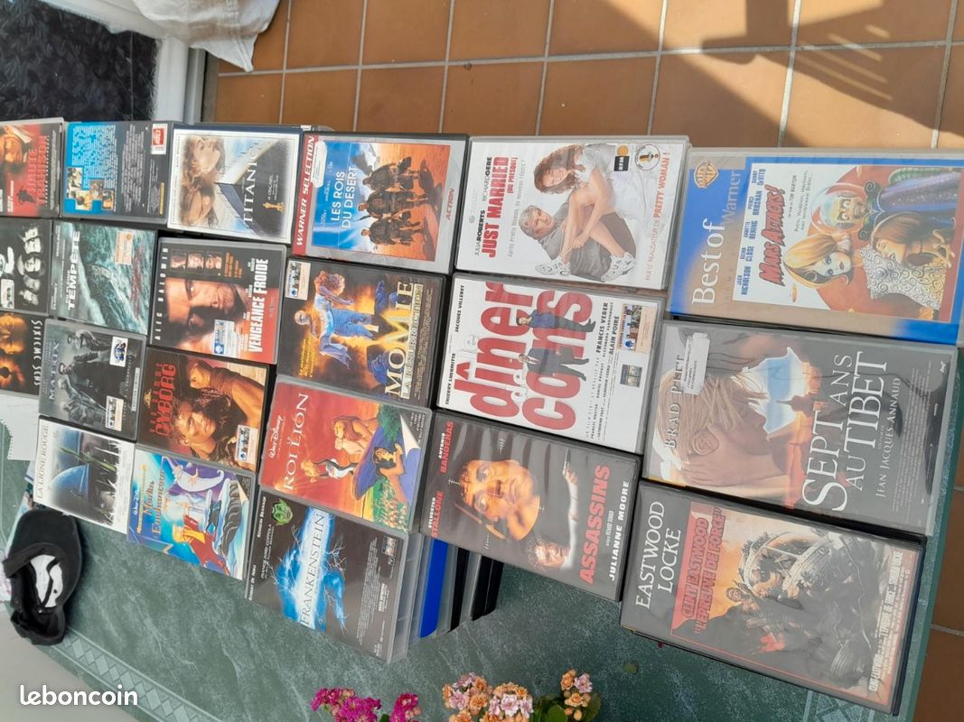 Lot de 140 cassettes vidéo, VHS années 80 et 90 (image 2)