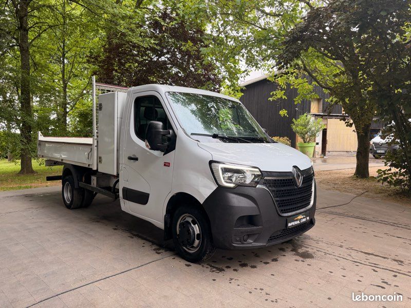 Renault Master Benne Basculante RJ 3.5t dCi 145 + Coffre arrière 2021 – photo 2